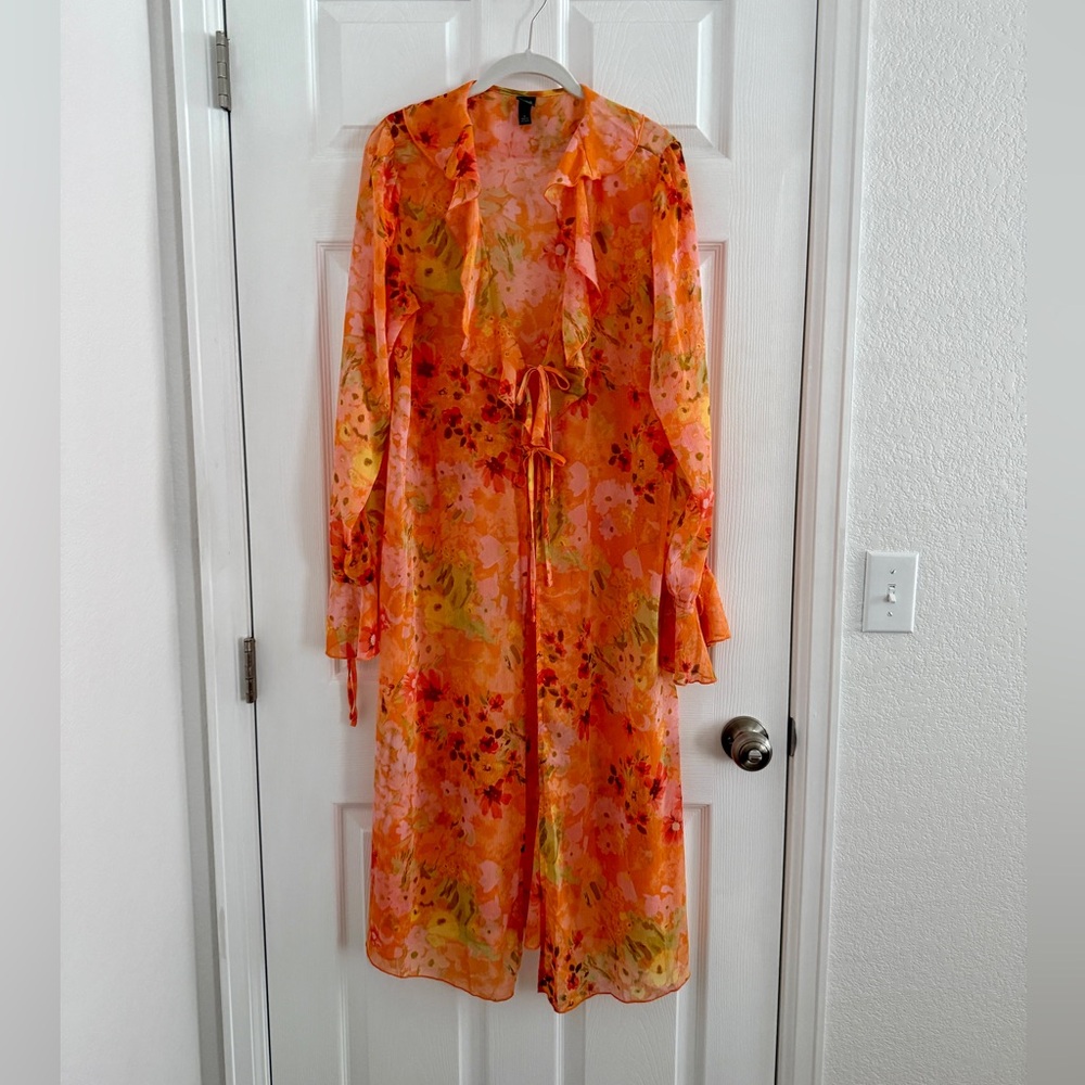 Floral Ruffle Duster - Picture 3 of 10